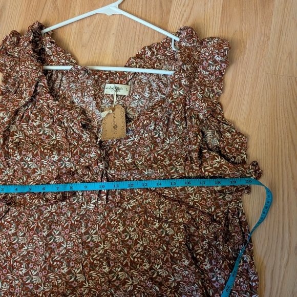NWT Natural Life Floral Ruffle Sleeve Top - Picture 6 of 6